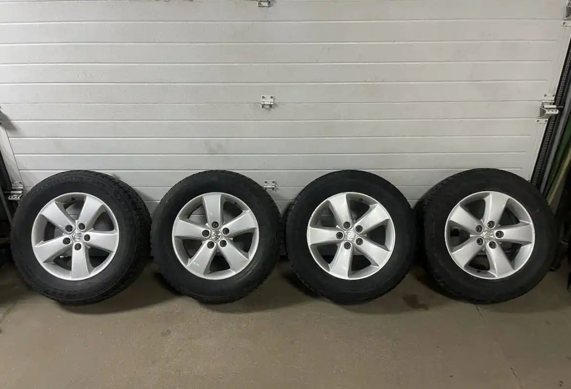 Литые диски Suzuki Grand Vitara с летней резиной R16