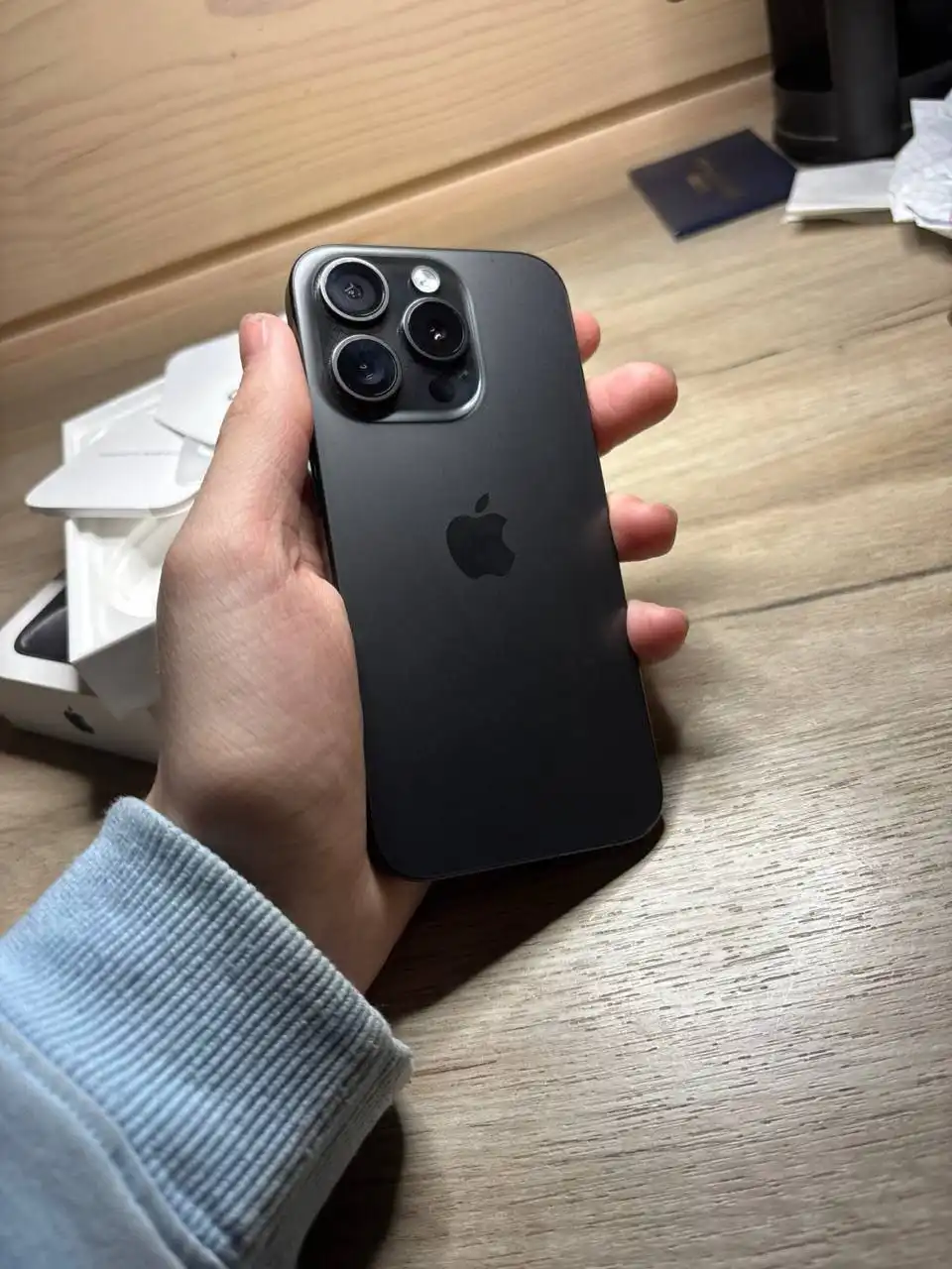 Продам iPhone 15 Pro черного титана - Смартфоны (Электроника) в Нижний Новгород