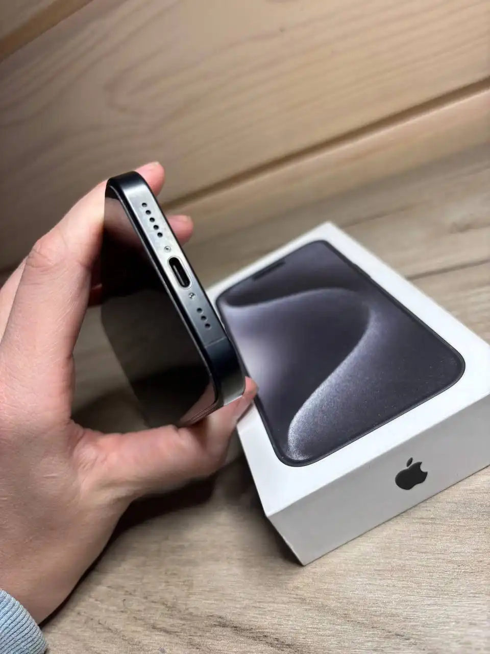 Продам iPhone 15 Pro черного титана - Смартфоны (Электроника) в Нижний Новгород