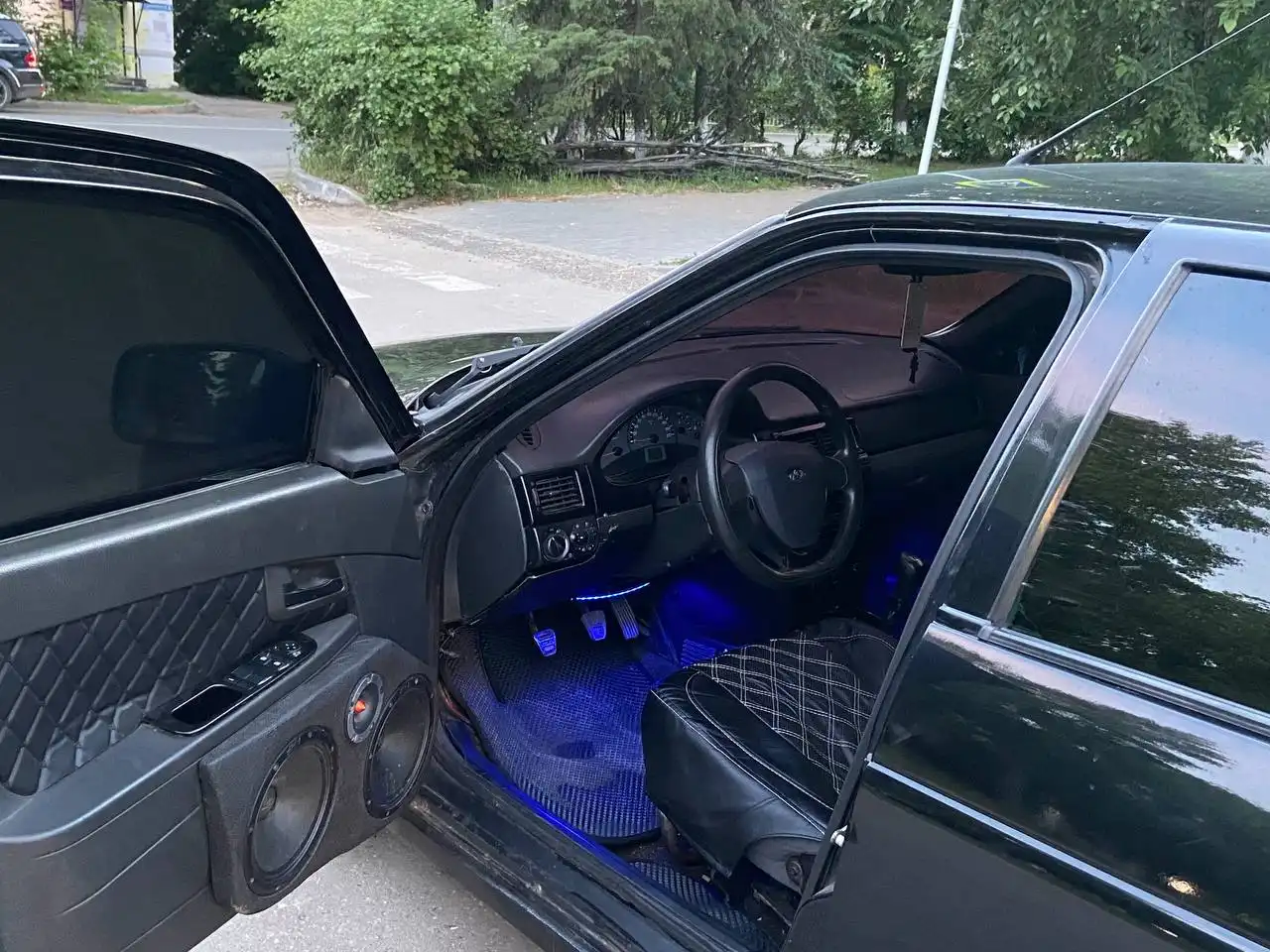 Продается автомобиль 2012 года с идеальным мотором и ходовой - Авто в Нижний Новгород