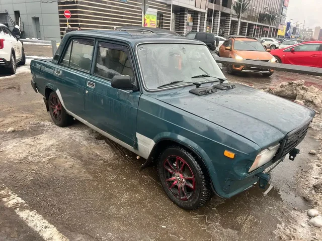 Обмен на iPhone автомобиля ВАЗ 2107 1997 года - Легковые автомобили в Нижний Новгород