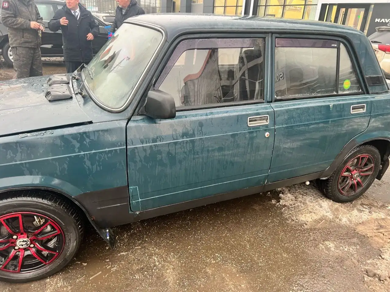 Обмен на iPhone автомобиля ВАЗ 2107 1997 года - Легковые автомобили (Авто) в Нижний Новгород