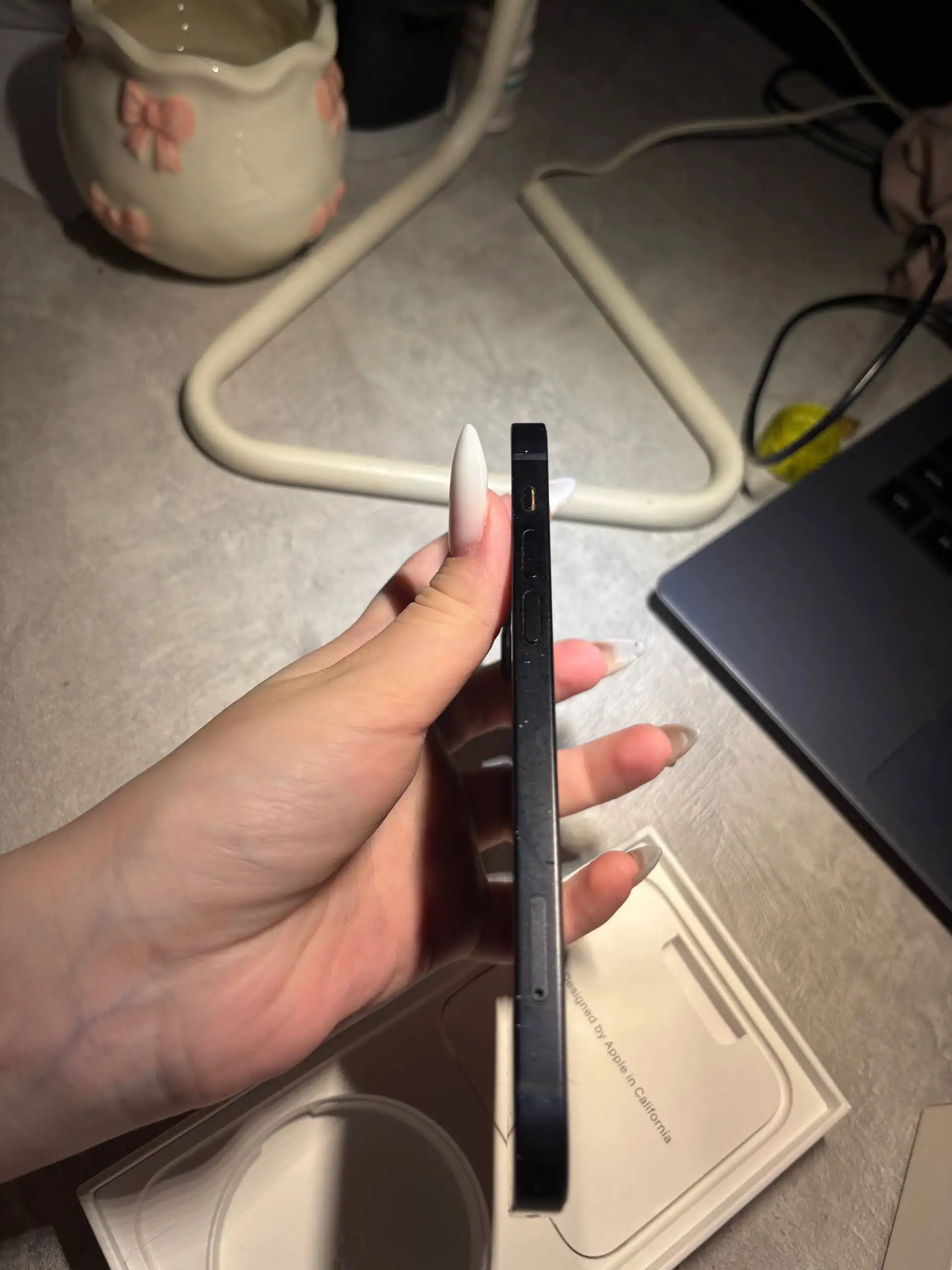 iPhone 12 128GB в удовлетворительном состоянии - Смартфоны (Электроника) в Нижний Новгород