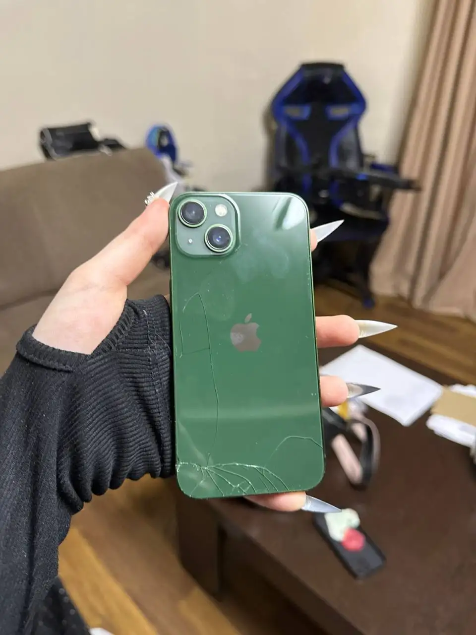 Два iPhone 13 128GB с разбитой крышкой - Смартфоны (Электроника) в Нижний Новгород