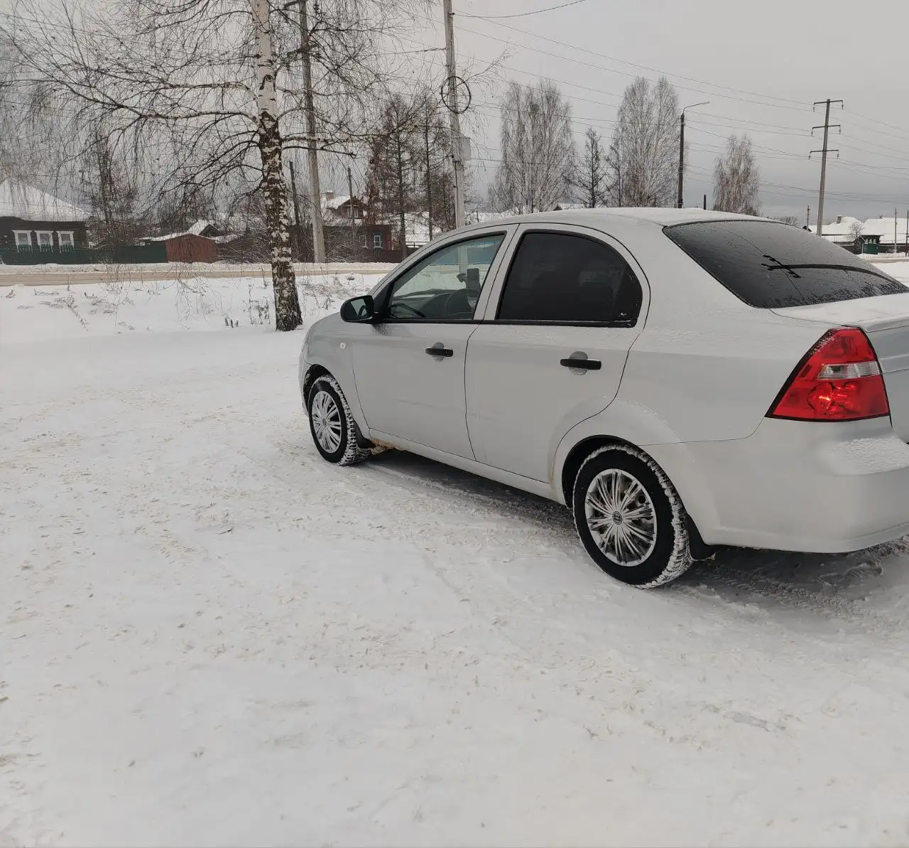 Продам авто Toyota 2011 года, механика, мотор 1.2, на разбор/восстановление - Легковые автомобили (Авто) в Нижний Новгород