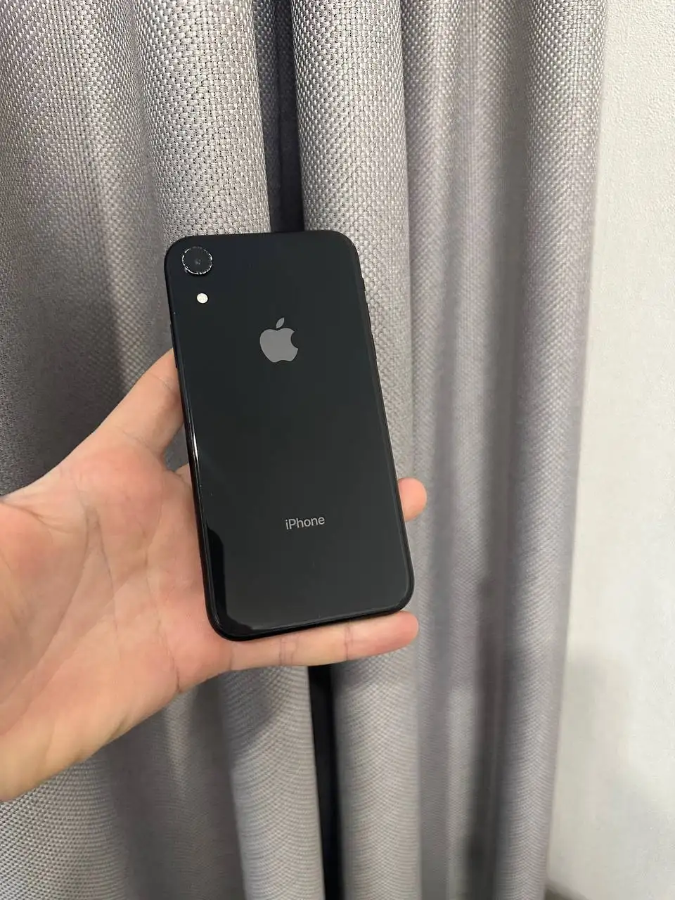 Продам iPhone XR 64GB с небольшим сколом на экране - Смартфоны (Электроника) в Нижний Новгород