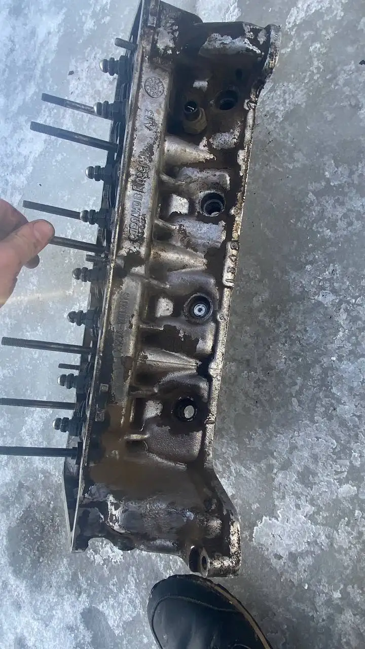 ГБЦ Niva 21214 с трещиной - Двигатель (Запчасти) в Нижний Новгород