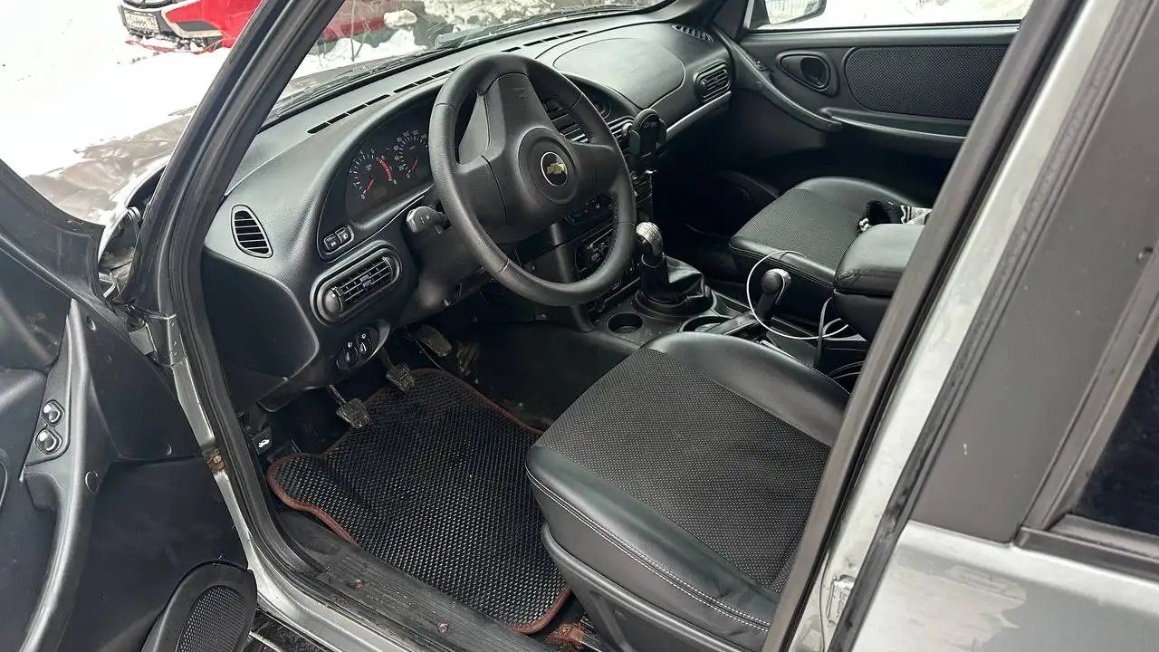 Chevrolet Niva 2015 года в максимальной комплектации - Легковые автомобили (Авто) в Нижний Новгород