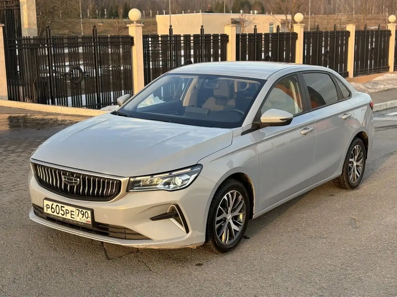 Продажа автомобиля Gelly Emgrand 2023 года - Легковые автомобили (Авто) в Москва