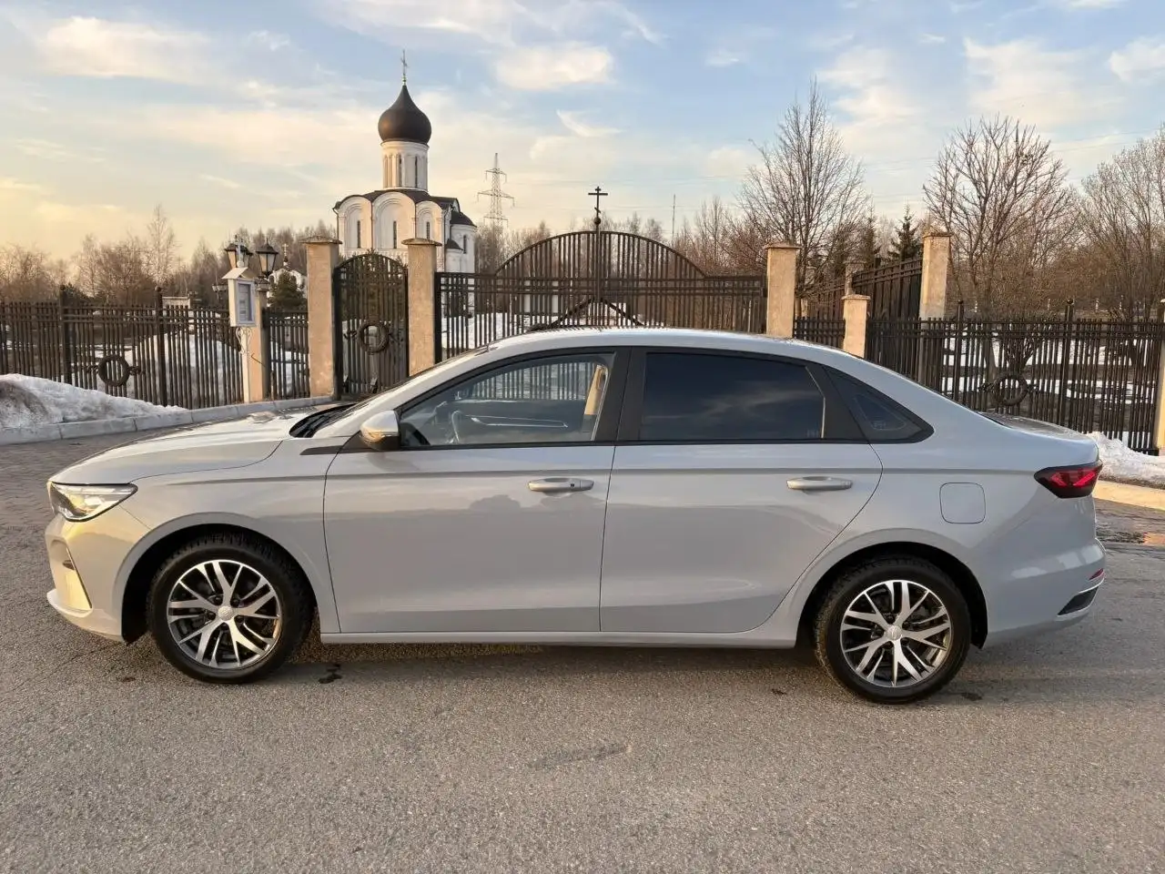 Продажа автомобиля Gelly Emgrand 2023 года - Легковые автомобили (Авто) в Москва