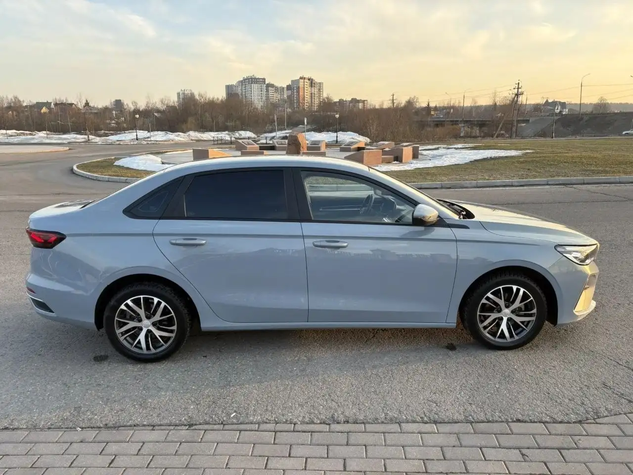 Продажа автомобиля Gelly Emgrand 2023 года - Легковые автомобили (Авто) в Москва