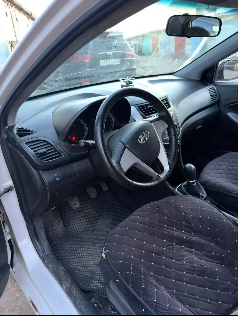 Hyundai Solaris 2014 г.в. рестайлинг, 1.4 МКПП, 248000 км - Авто в Нижний Новгород