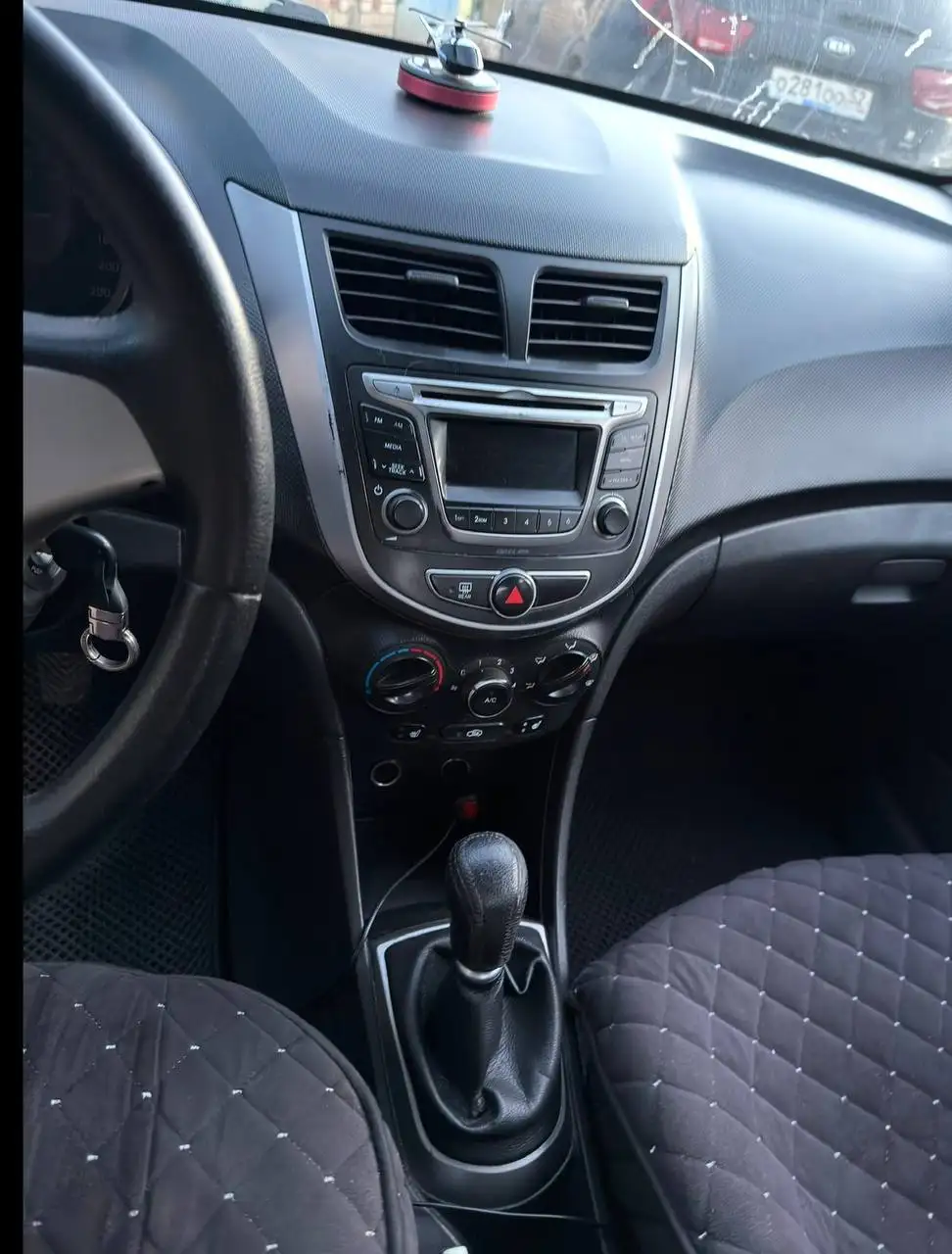 Hyundai Solaris 2014 г.в. рестайлинг, 1.4 МКПП, 248000 км - Авто в Нижний Новгород