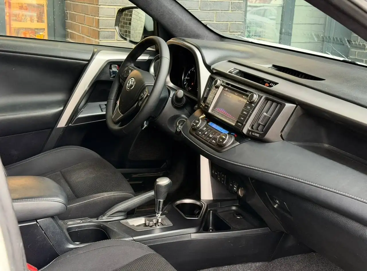 Toyota RAV4 2.0 2016 - Легковые автомобили (Авто) в Нижний Новгород