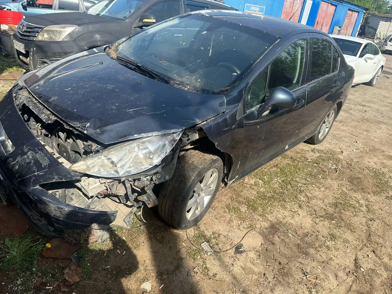 Peugeot 408, 2014 г.в., автоматическая коробка передач, 218 000 км - Авто в Нижний Новгород