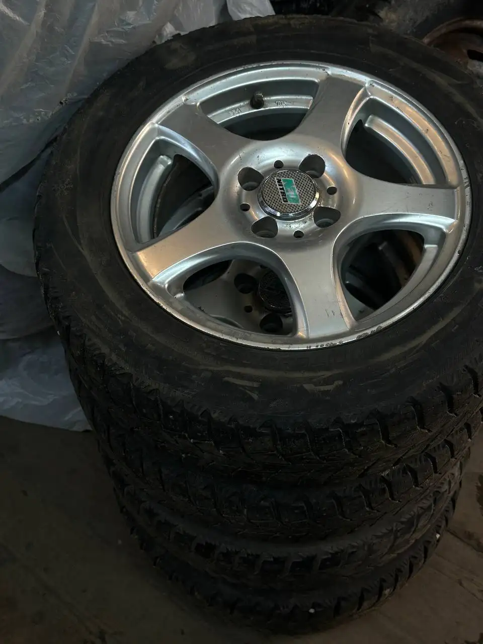 Продам колеса с Приоры - Шины, диски и колёса (Авто) в Нижний Новгород