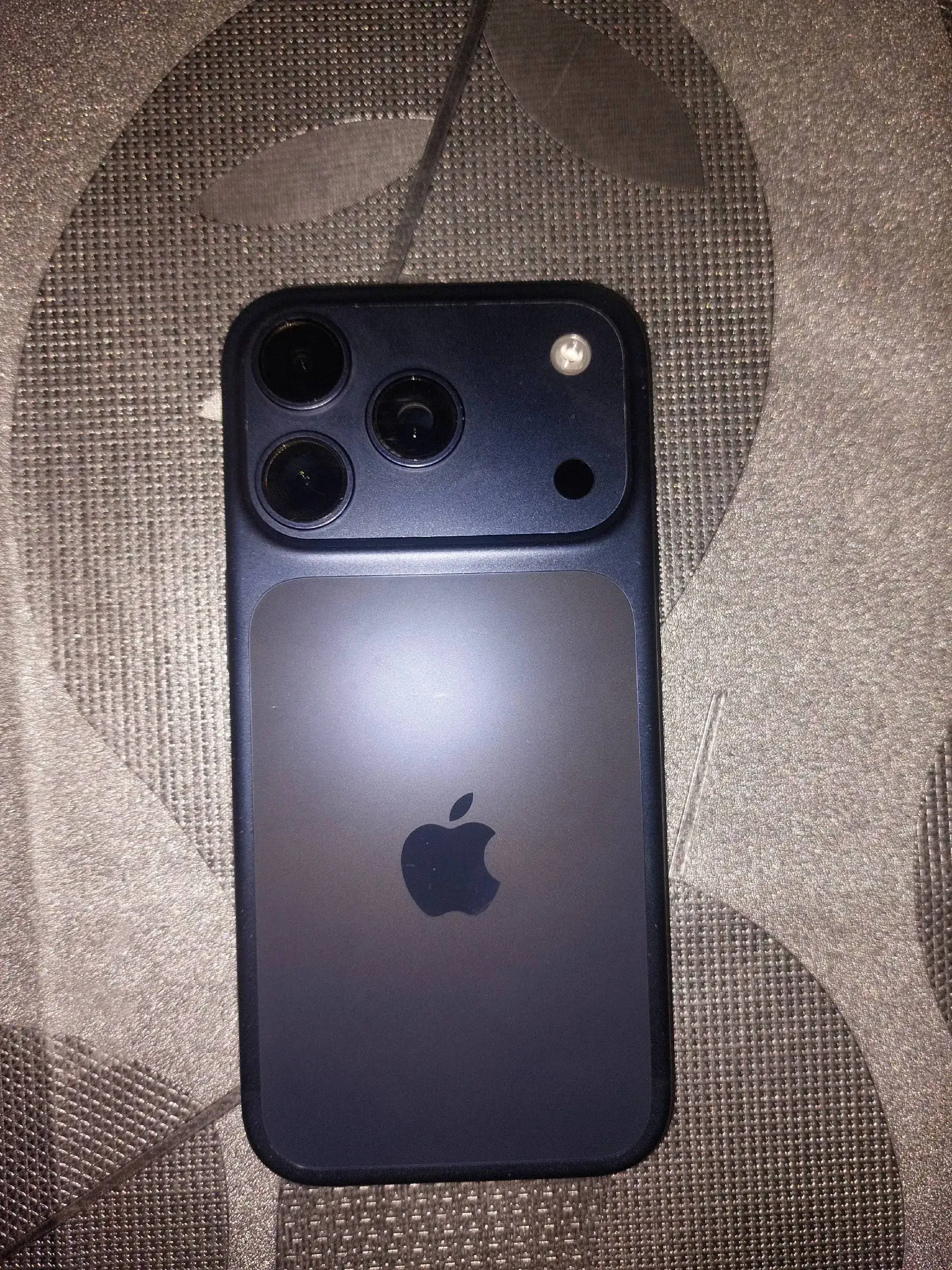 Продам iPhone 17 Pro - Мобильные телефоны (Электроника) в Нижний Новгород
