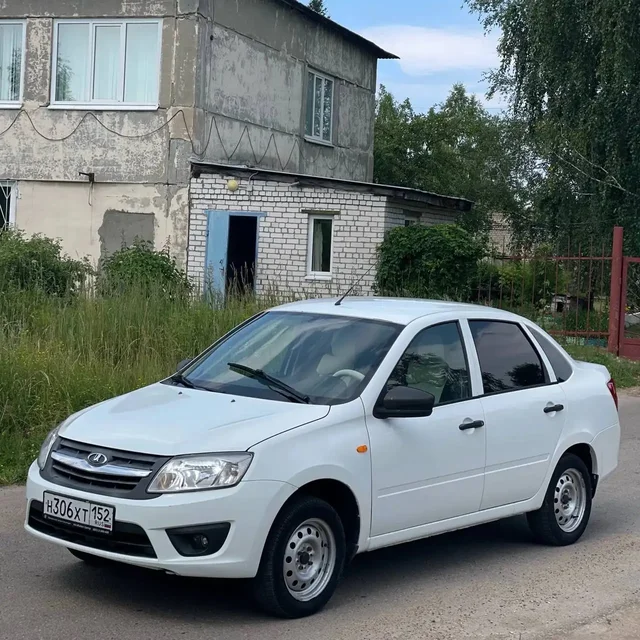 LADA Granta, 2015 г.в. - Запчасти для Ford Focus 3 в Павлово