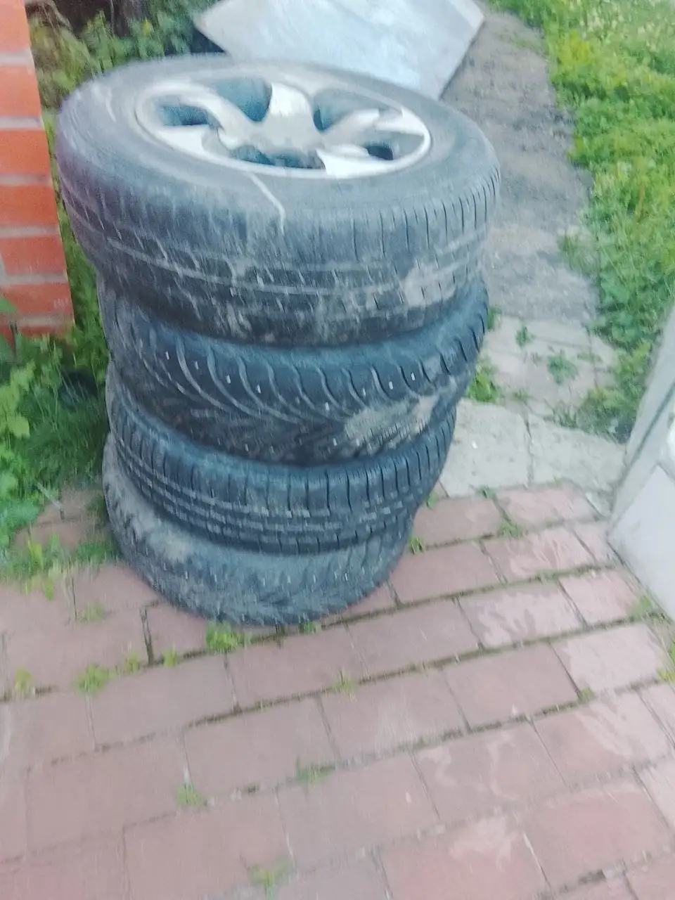 Продажа 13R - Шины / диски (Авто) в Нижний Новгород