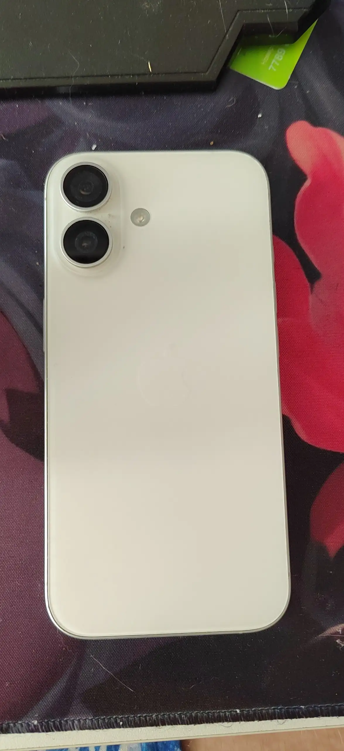 Обменяю iPhone 16 128GB на авто - Смартфоны (Электроника) в Нижний Новгород