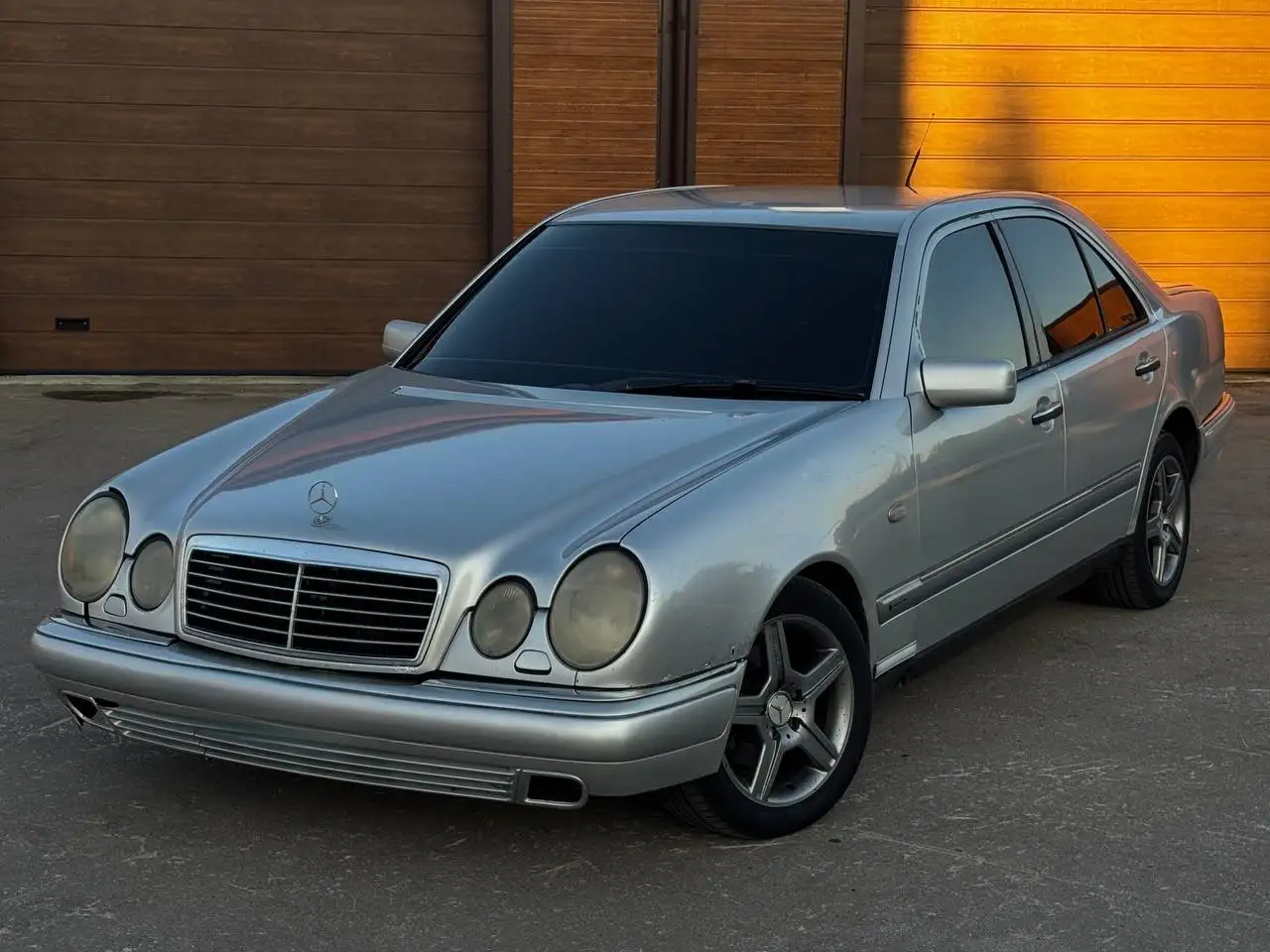 Mercedes-Benz W210 1998 года, 2.4, автомат, в хорошем состоянии - Легковые автомобили (Авто) в Дзержинск