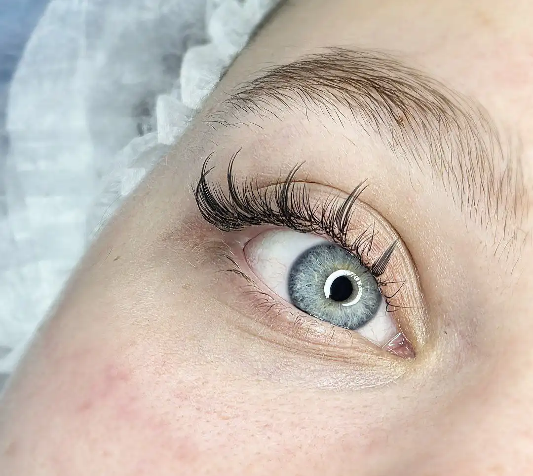 Наращивание ресниц - поиск модели