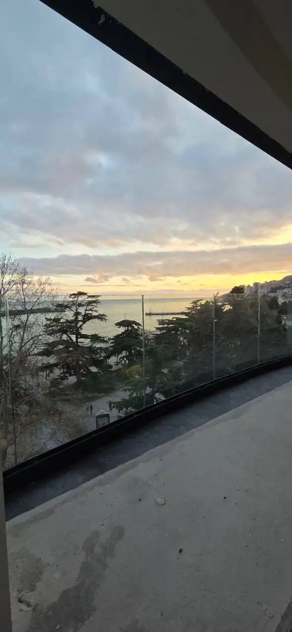 Изготовление и монтаж стеклянных конструкций в Крыму - Ремонт и строительство (Услуги) в Севастополь