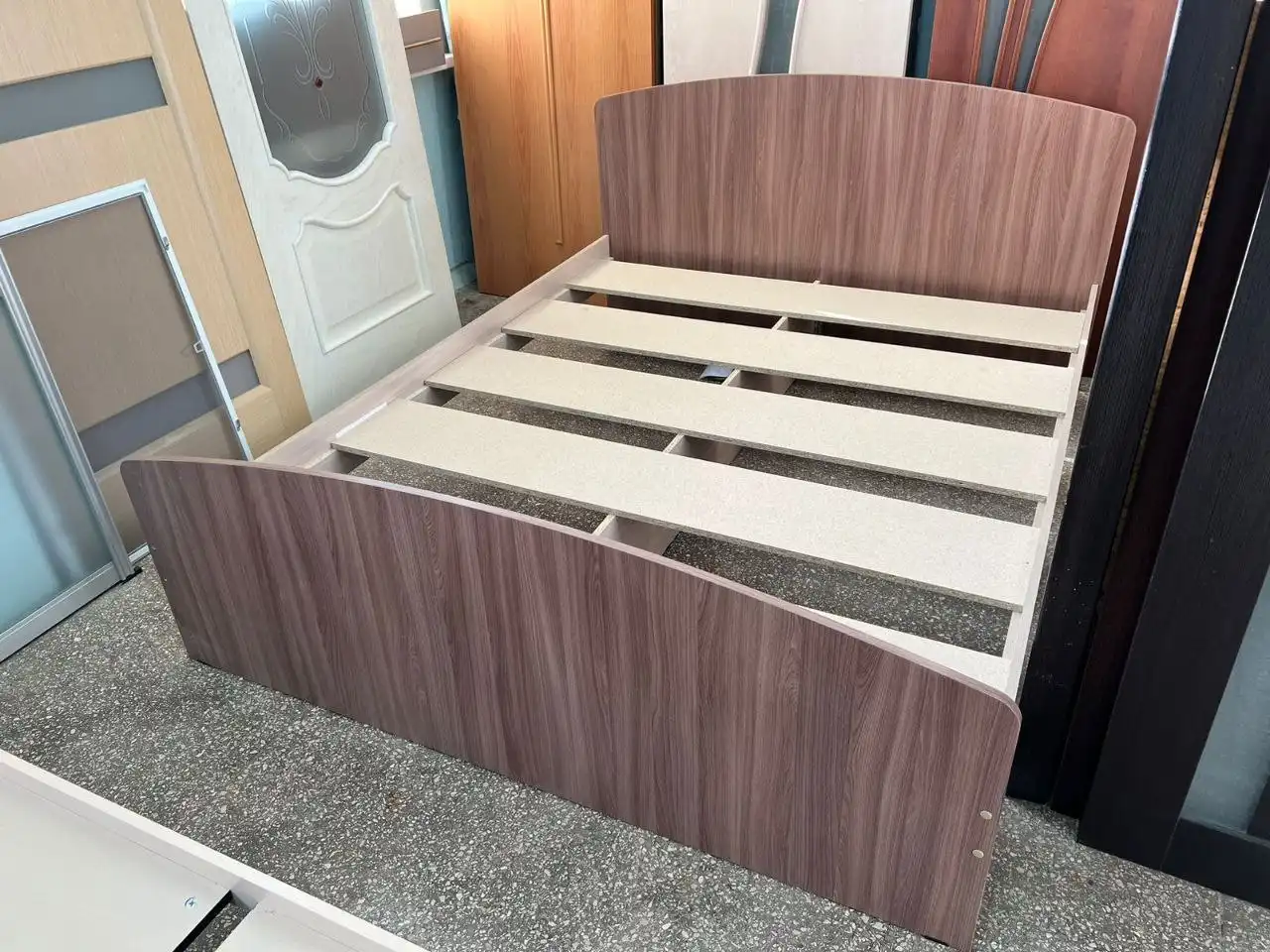 Кровать с местом 1600х2000 - Мебель в Севастополь