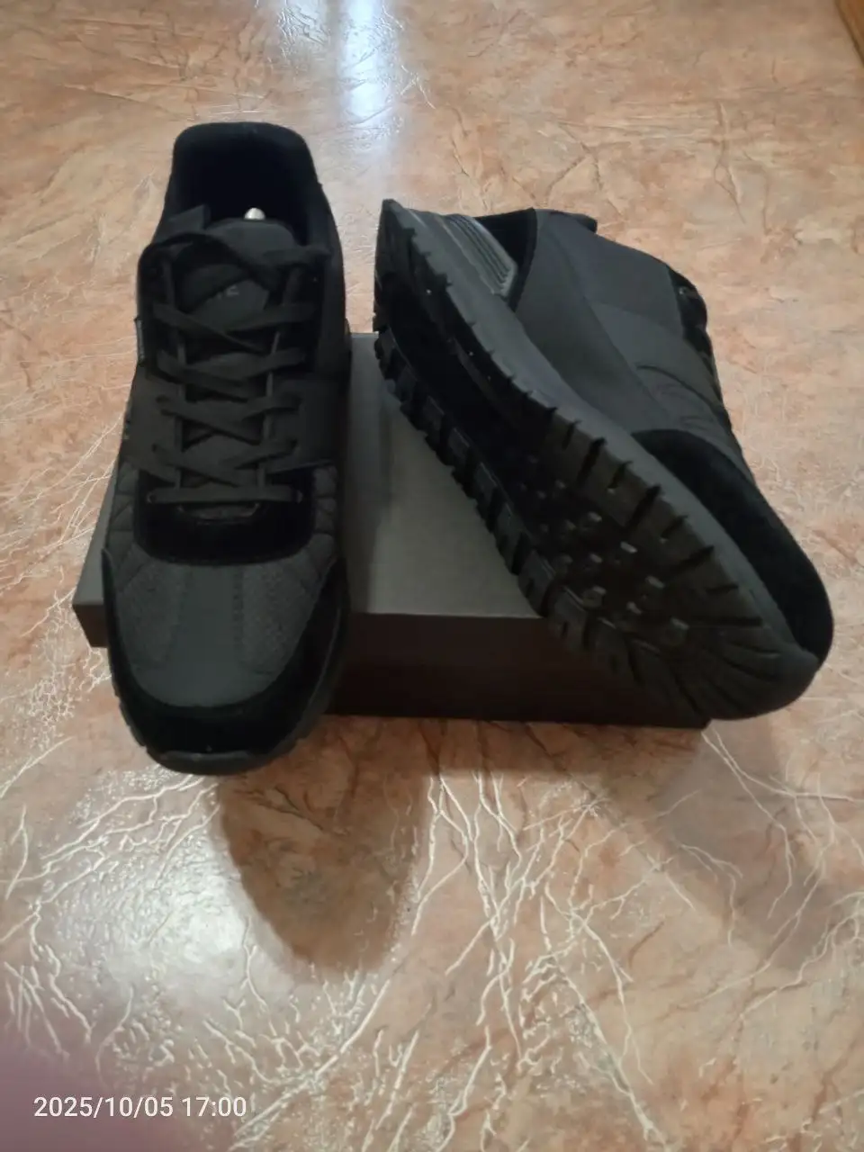 Новые мужские кроссовки Lakosta - Обувь (Одежда) в Симферополь