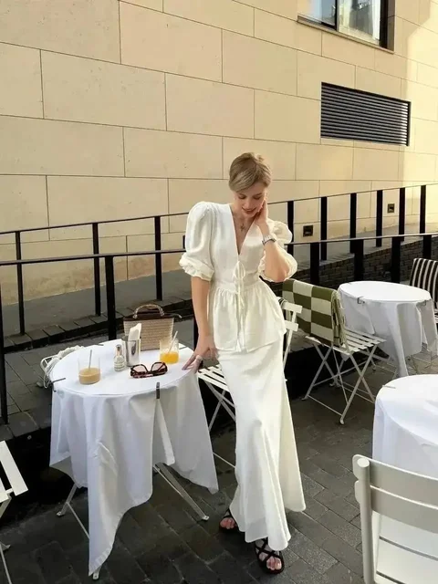 Нежный костюм из льна - Обувь в Симферополь