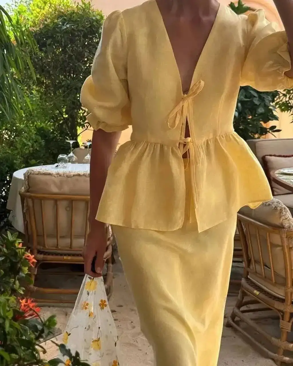 Нежный костюм из льна - Женская одежда (Одежда) в Симферополь