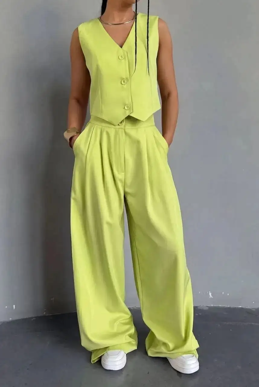 Костюм Power Look двойка с укороченным жилетом и широкими брюками - Костюмы (Одежда) в Симферополь