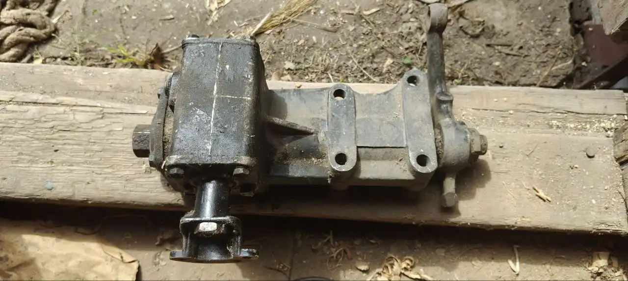 Редуктор рулевой на Волгу