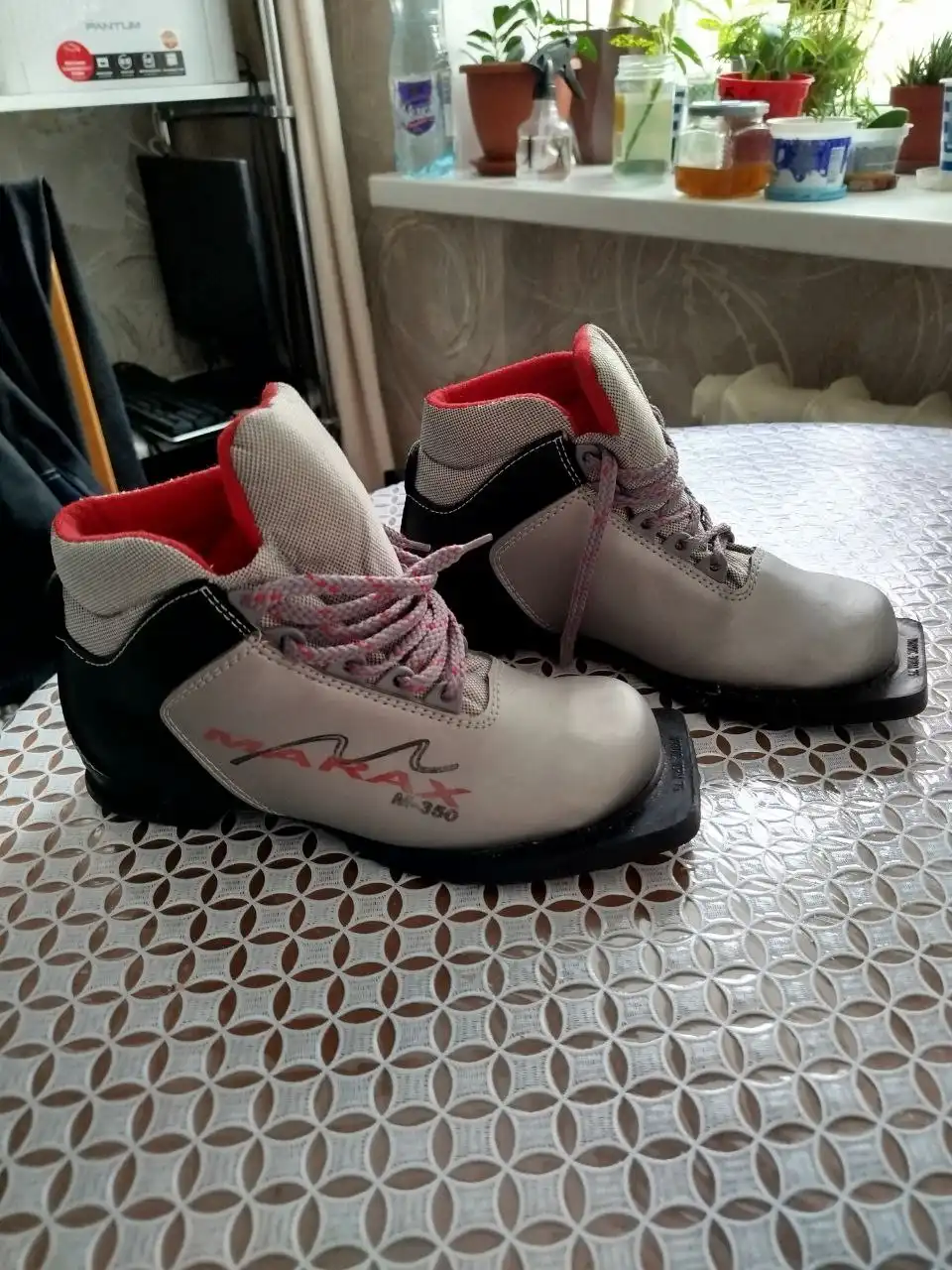 Ботинки лыжные 36 размер