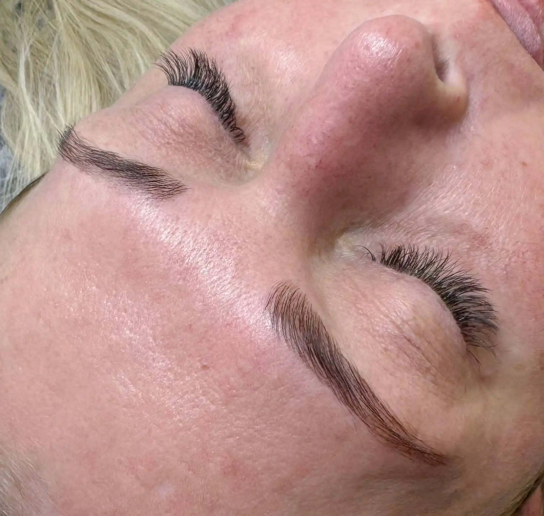 Поиск моделей для ламинирования и наращивания ресниц - Красота (Услуги) в Пенза