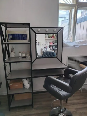 Продам гримерный стол - Зеркала в Пенза