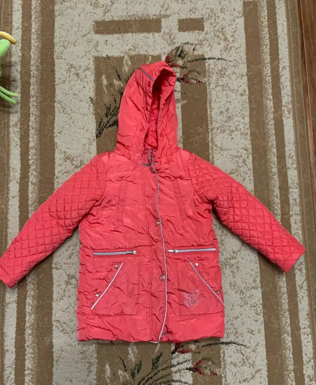 Утепленная куртка 128 размер - Верхняя одежда (Одежда) в Пенза