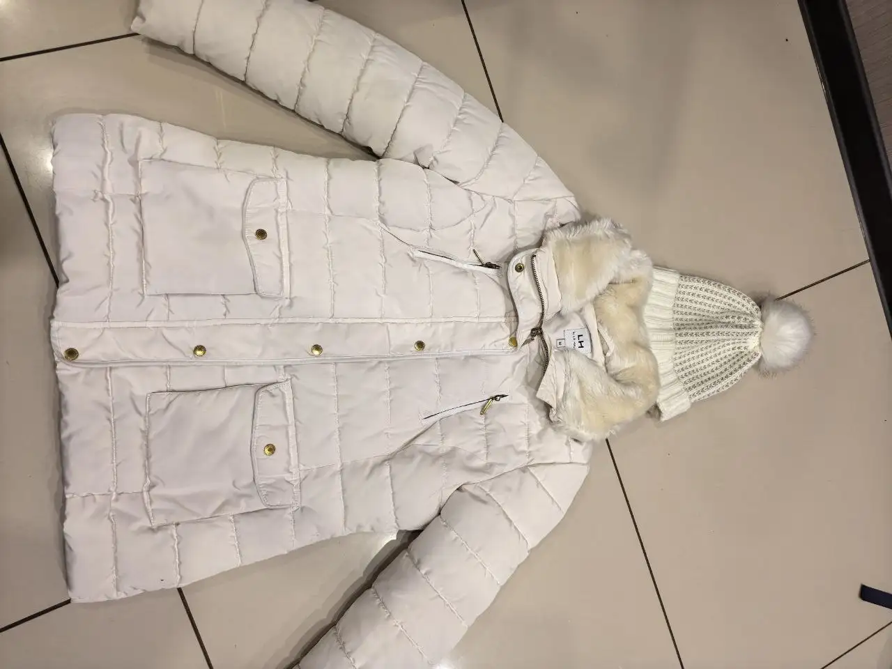 Отдам одежду холодная осень весна - Верхняя одежда (Одежда) в Пенза