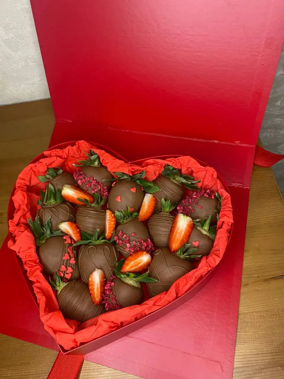 Клубника в шоколаде на 23 февраля - Подарки (Хобби и отдых) в Пенза