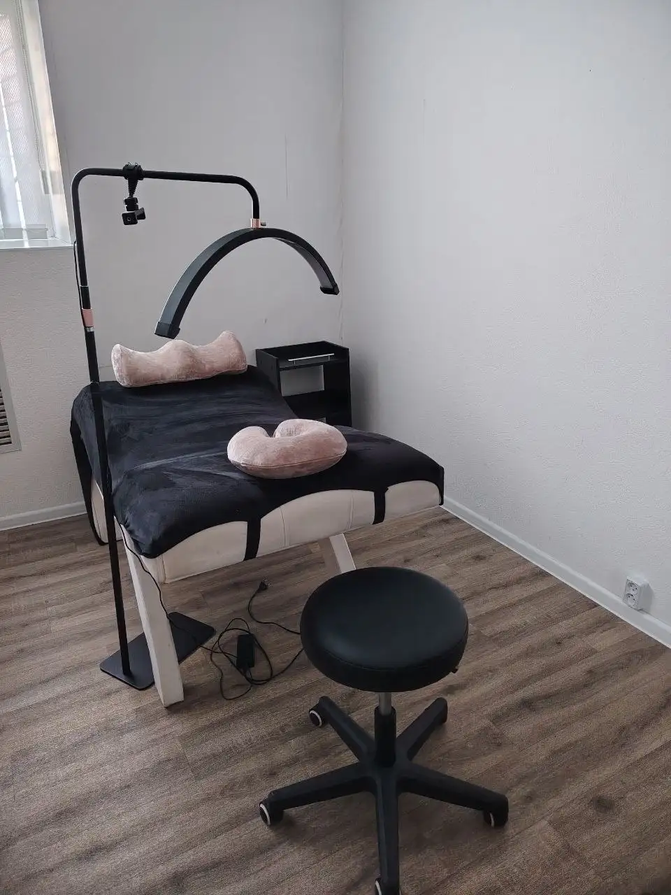 Аренда рабочих мест в бьюти-студии - Аренда рабочих мест (Услуги) в Пенза