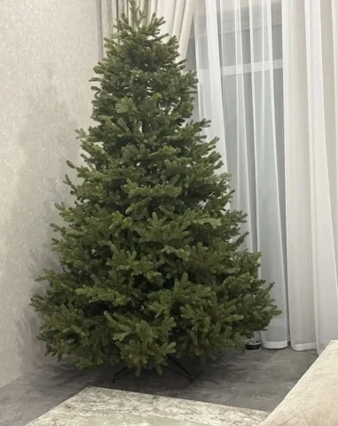 В наличии ОСТАЛОСЬ 3 ЕЛКИ 240СМ - Товары для детей в Тюмень