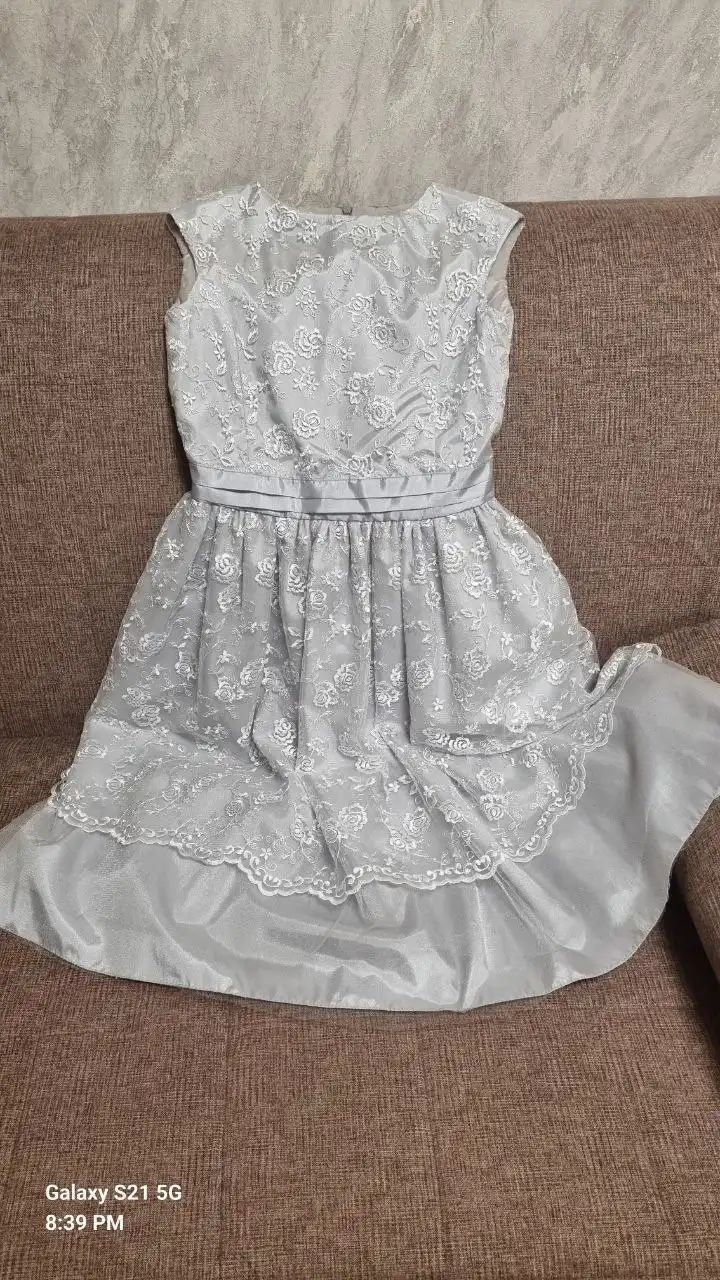 Нарядное платье детское размер 146