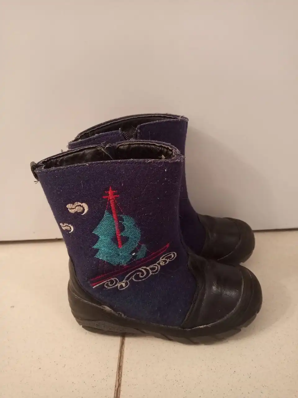 Продажа детских вещей б/у в Тюмени