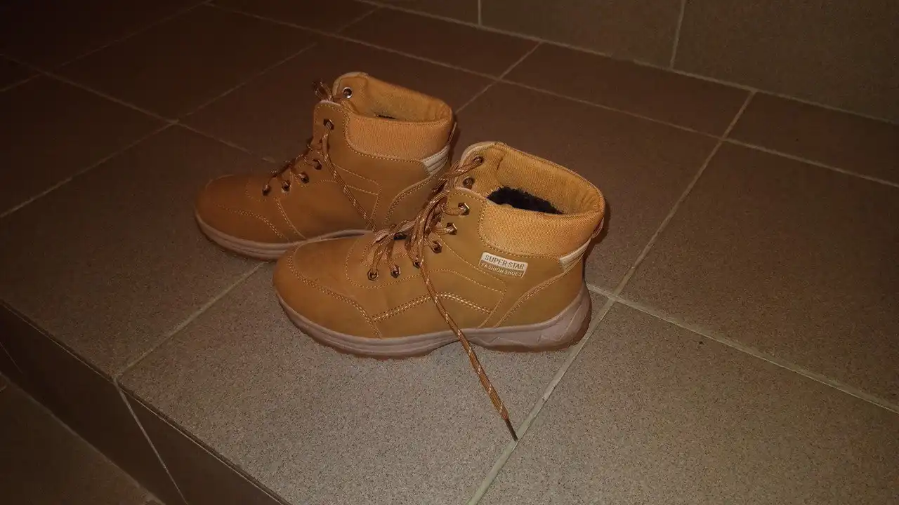 Женские ботинки 37 размера с мехом