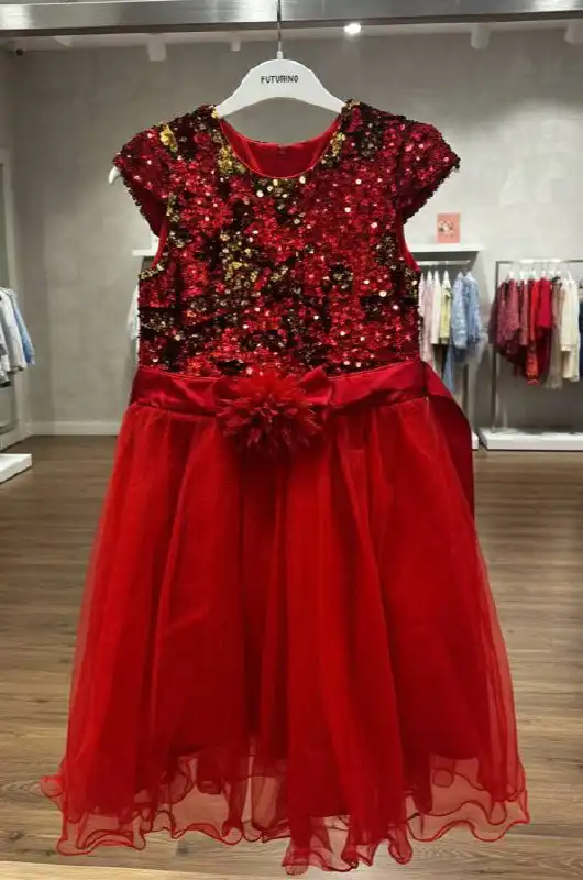 Новогоднее платье с пайетками для девочки 5-6 лет