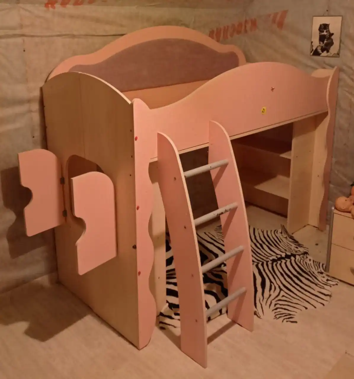 Продам кровать-чердак 80*190 без матраса