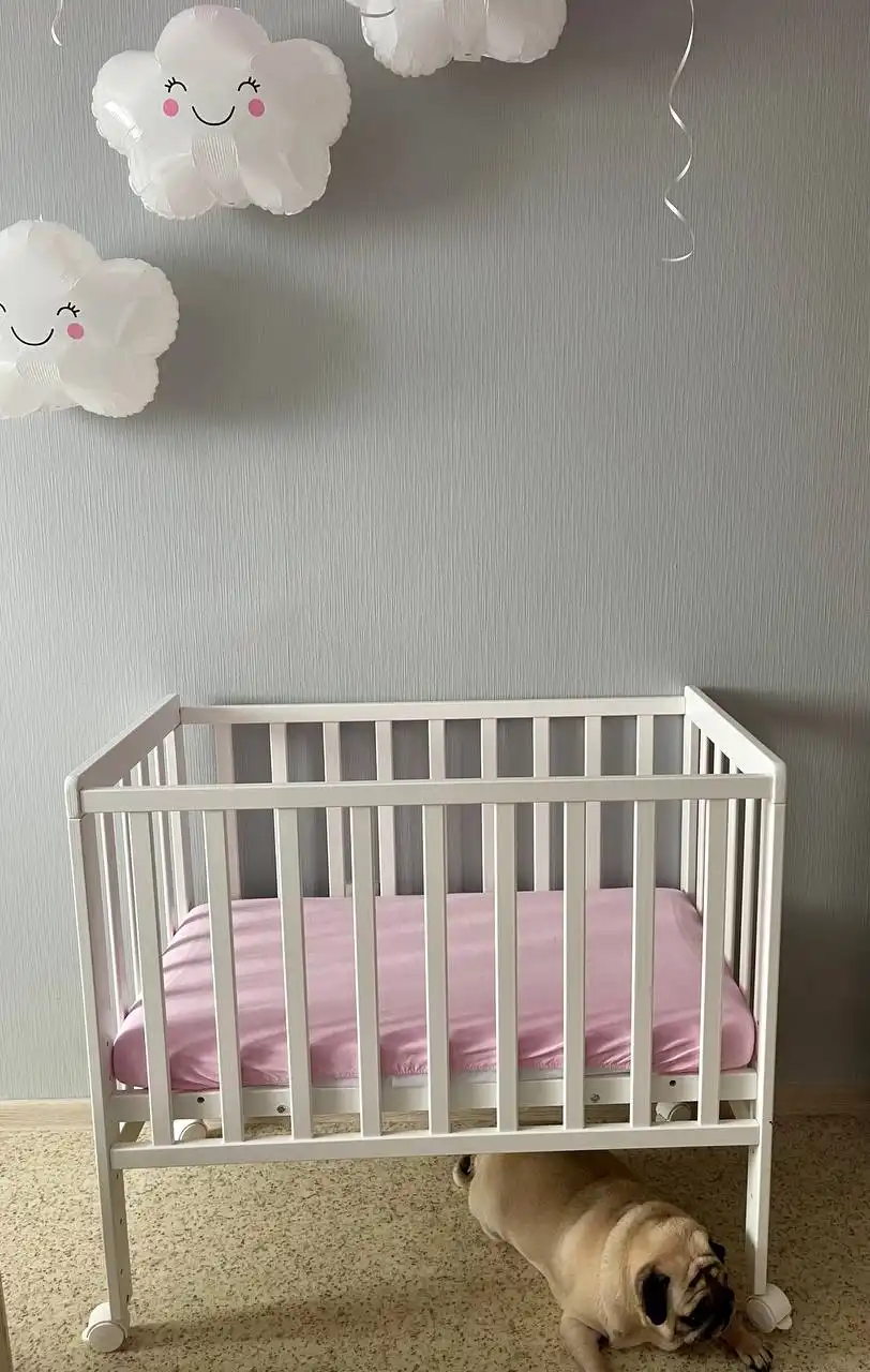 Продам кроватку Tomix 90х50 с матрасом и аксессуарами