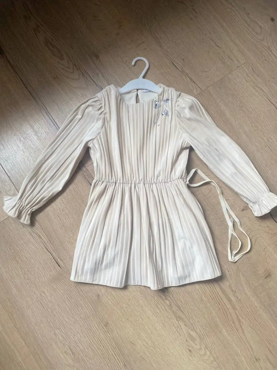 Бархатное платье для девочки 4-5 лет