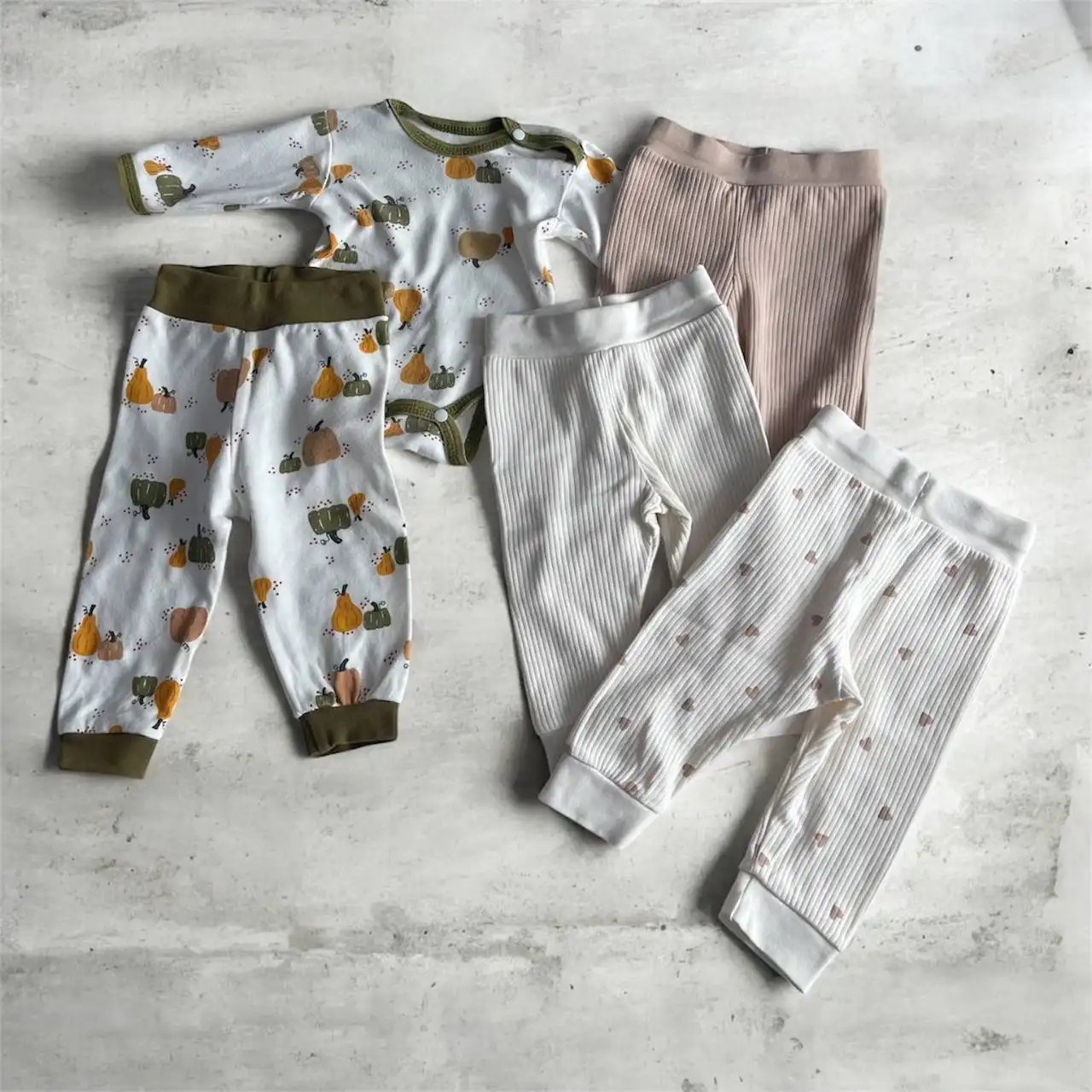 Продам вещи для девочки размер 62-68 - Товары для детей в Тюмень