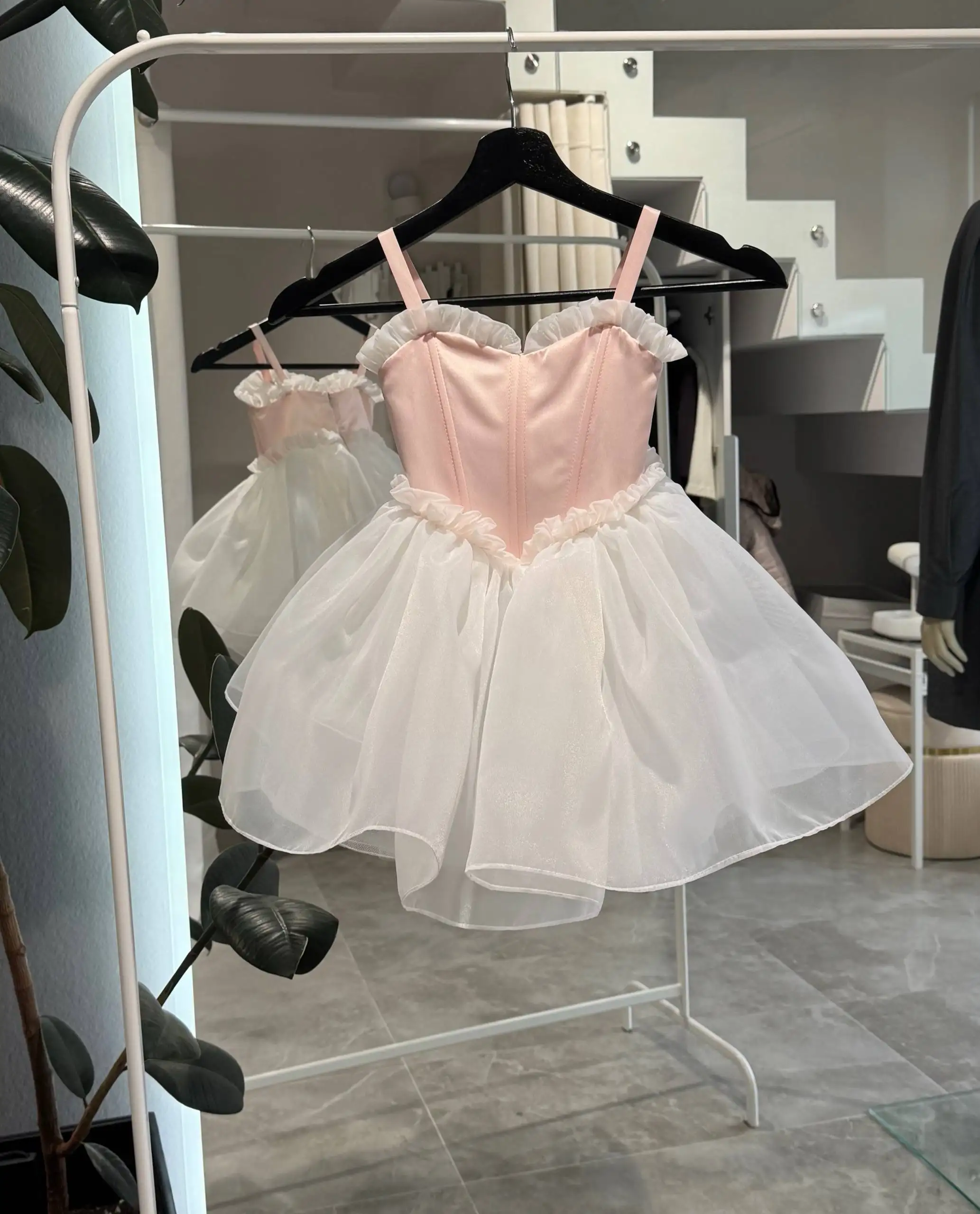 Платье ручной работы для девочки размер 98-104 - Детская одежда (Одежда) в Тюмень